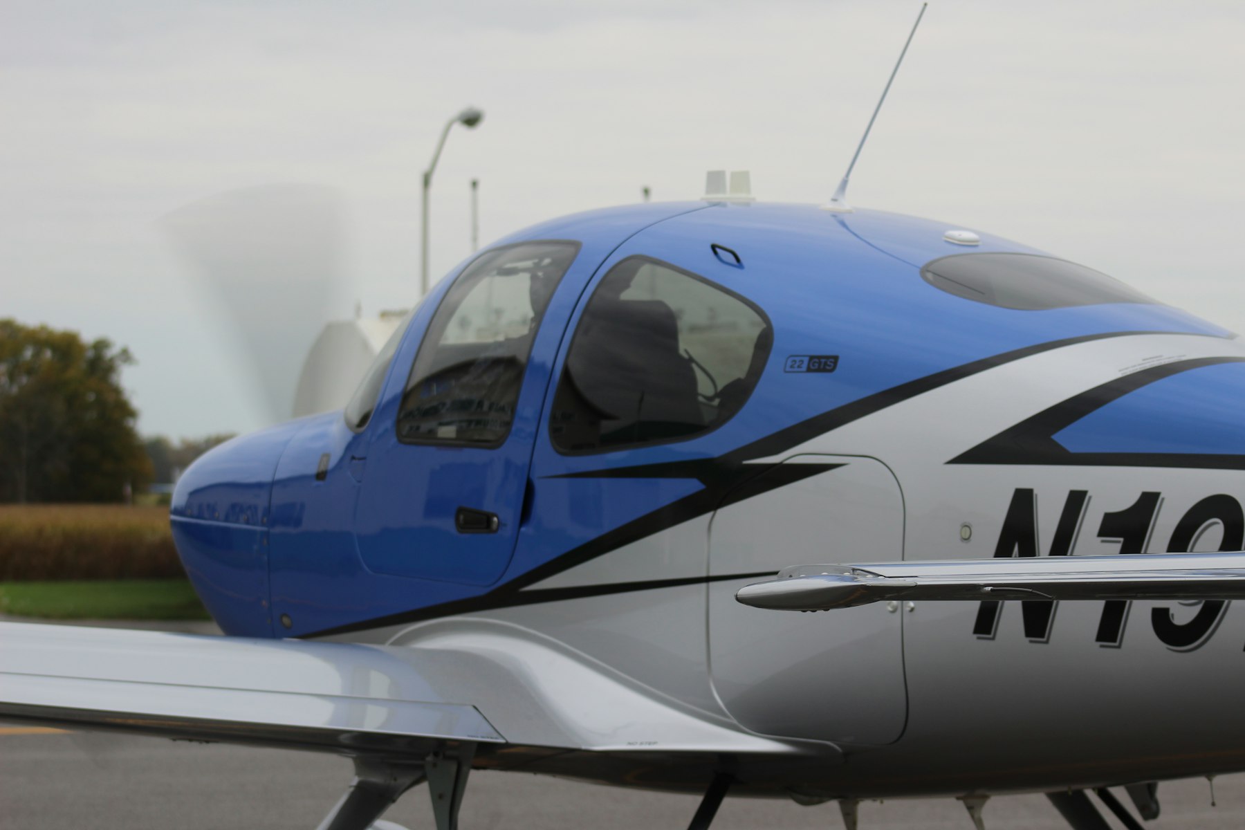 Cirrus SR22 on the ramp